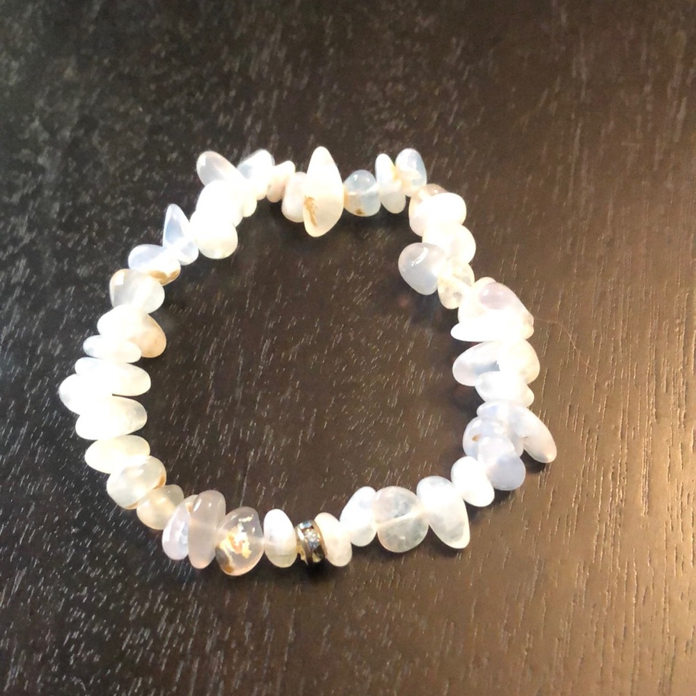 Blue chalcedony beaded bracelet